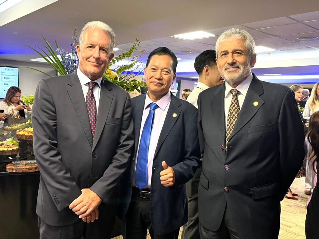 RAÚL BARRIOS: “SEÑOR PRESIDENTE, LOS EMPRESARIOS NO SOMOS AMIGOS DEL GOBIERNO, SOMOS SUS ASESORES”